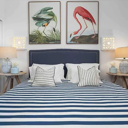 Apartment Stylish With View Da Rocha